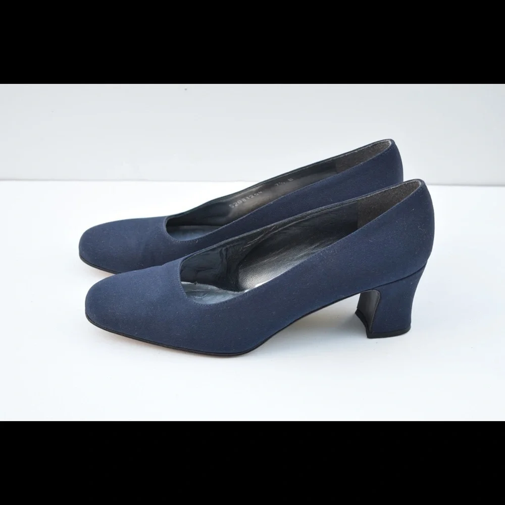 Stuart Weitzman low heels